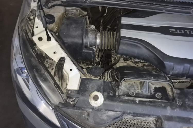 Used SAIC MAXUS RG10  Engine Bay Right