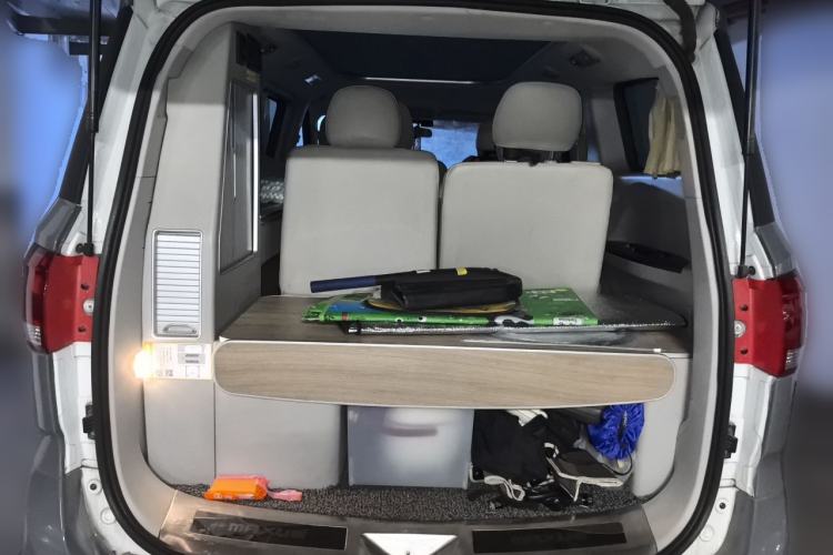 Used SAIC MAXUS RG10  Trunk