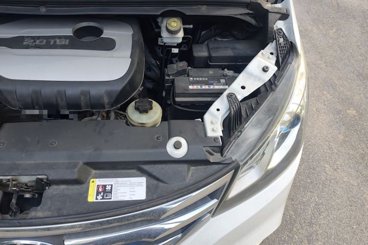 Used SAIC MAXUS RG10  Engine Bay Left