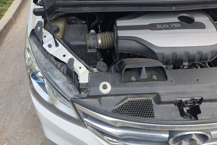 Used SAIC MAXUS RG10  Engine Bay Right