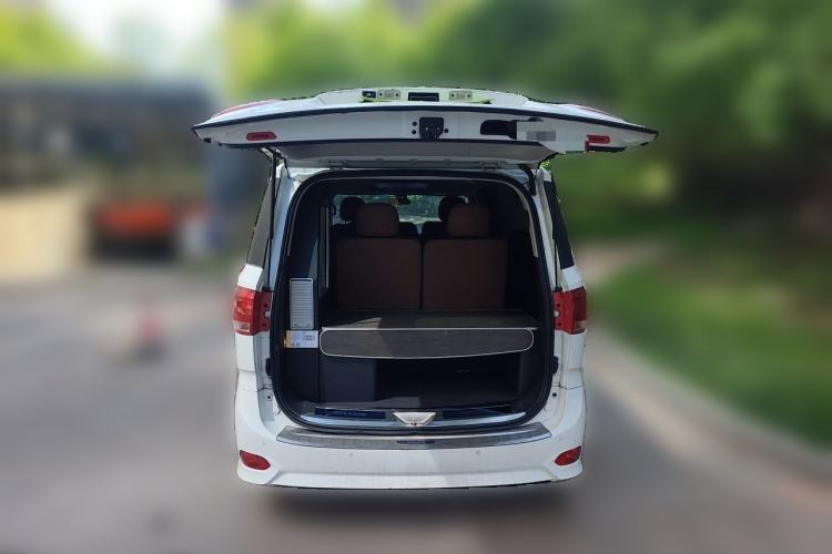 Used SAIC MAXUS RG10  Trunk
