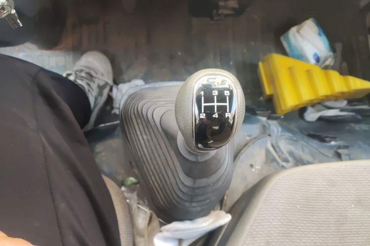 Used SAIC MAXUS V100 RV  Gear Lever