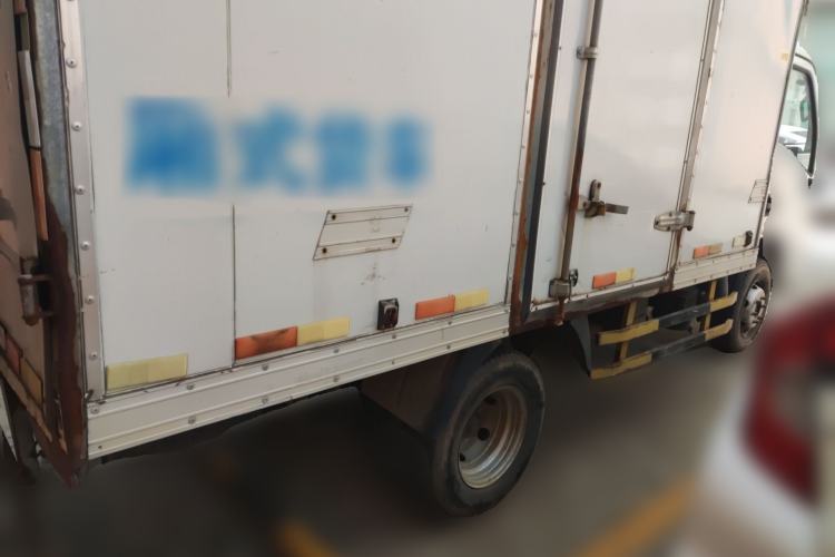 Used SAIC MAXUS V100 RV  Rear Right 45 Deg