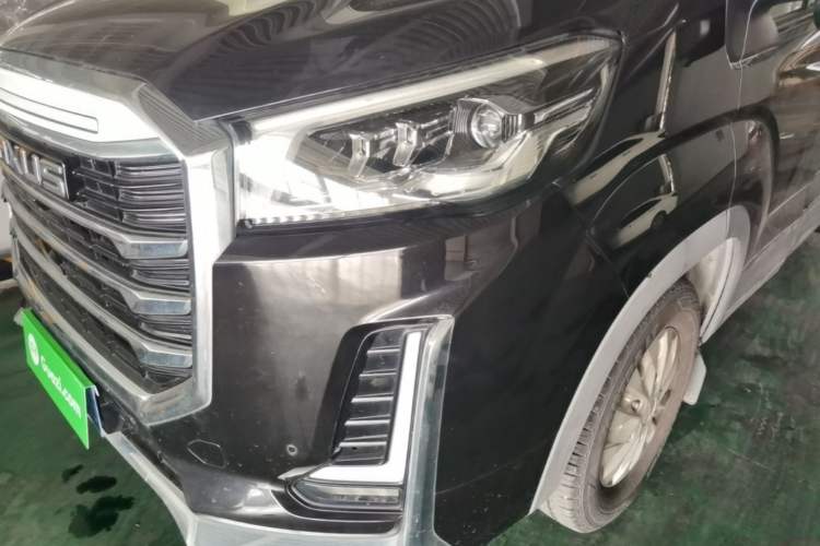 Used SAIC MAXUS V100 RV 2022 2.0T Traveler V100 Mountain Retreat Edition with Longitudinal Bed Left Front Headlight