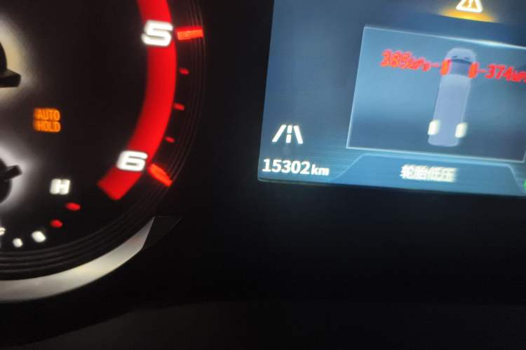 Used SAIC MAXUS V100 RV 2022 2.0T Traveler V100 Mountain Retreat Edition with Longitudinal Bed Odometer Close Up