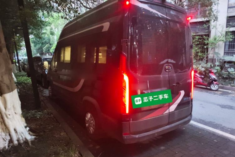 Used SAIC MAXUS V100 RV 2022 2.0T Traveler V100 Mountain Retreat Edition with Longitudinal Bed Rear Left 45 Deg