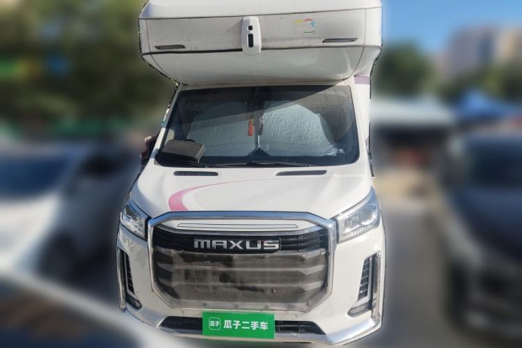 Used SAIC MAXUS V100 RV 2022 2.0T LifeStyle V100 Shuǐlú Edition Long Bed Front