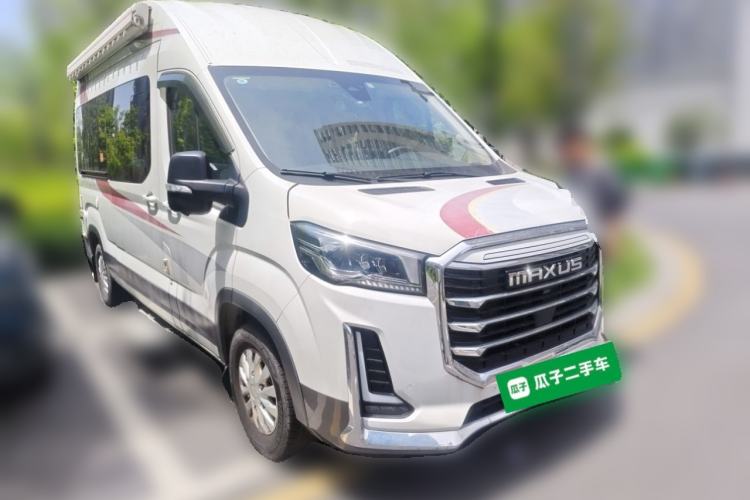 Used SAIC MAXUS V100 RV 2022 2.0T Traveler V100 Mountain Retreat Edition with Horizontal Bed Front Right 45 Deg