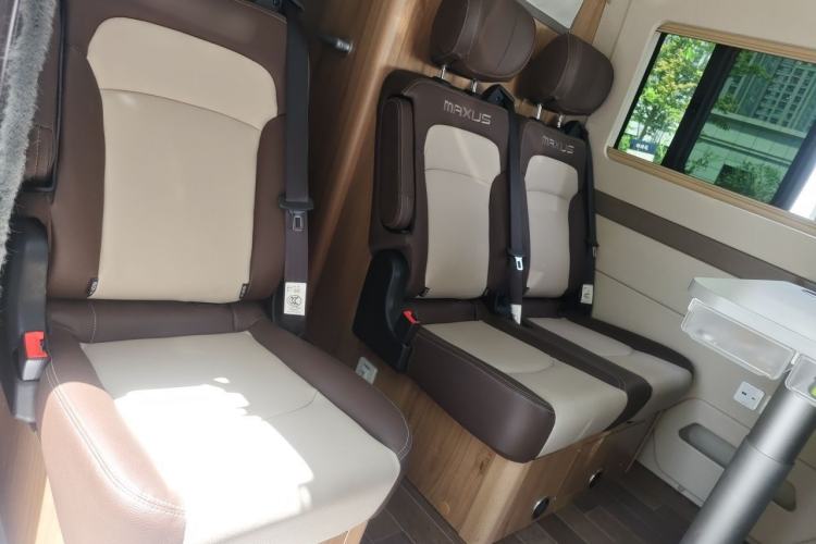 Used SAIC MAXUS V100 RV 2022 2.0T Traveler V100 Mountain Retreat Edition with Horizontal Bed Left Rear Seat