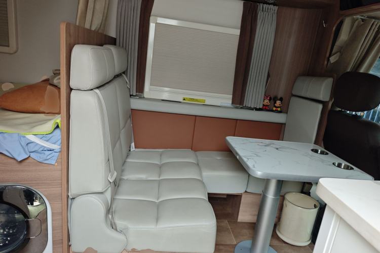 Used SAIC MAXUS V100 RV 2022 2.0T Life Home V100 Mountain Retreat Long Bed Left Rear Seat