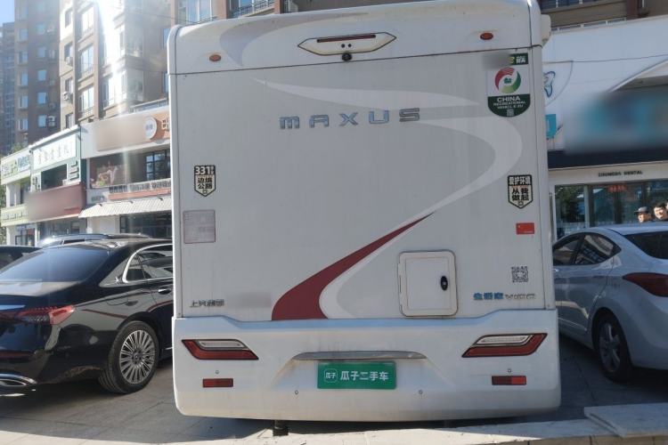 Used SAIC MAXUS V100 RV 2022 2.0T LifeStyle V100 Shuǐlú Edition Long Bed Rear