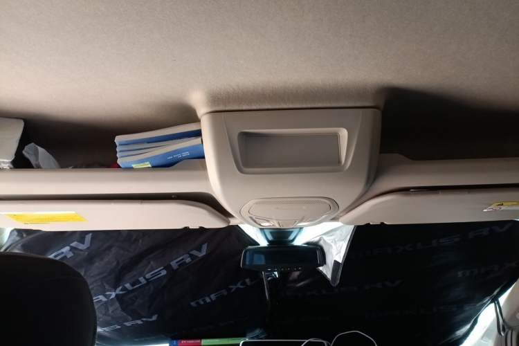 Used SAIC MAXUS V100 RV 2023 2.0T Life Home V100 Dual-Expansion Mountain Retreat Edition Headliner