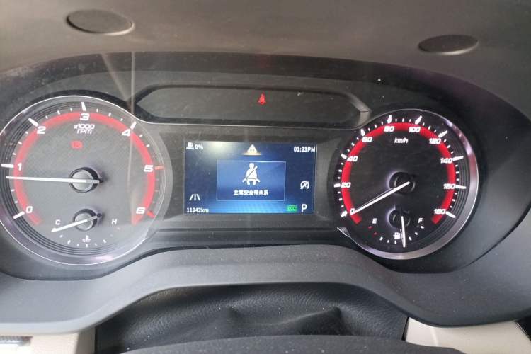 Used SAIC MAXUS V100 RV 2023 2.0T Life Home V100 Dual-Expansion Mountain Retreat Edition Instrument Cluster