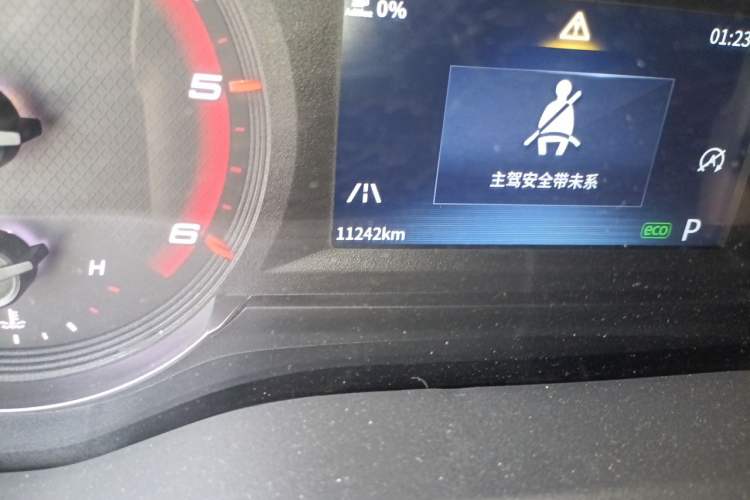 Used SAIC MAXUS V100 RV 2023 2.0T Life Home V100 Dual-Expansion Mountain Retreat Edition Odometer Close Up