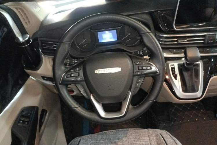 Used SAIC MAXUS V100 RV 2023 2.0T Life Home V100 Dual-Expansion Mountain Retreat Edition Steering Wheel