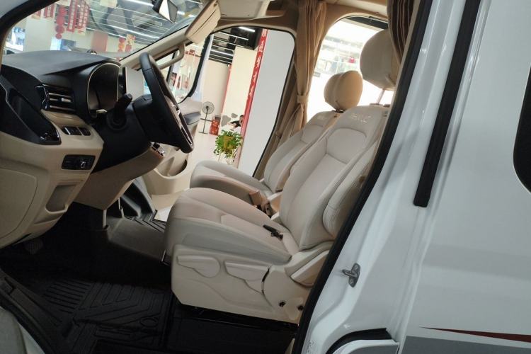 Used SAIC MAXUS V100 RV  Left Front Seat