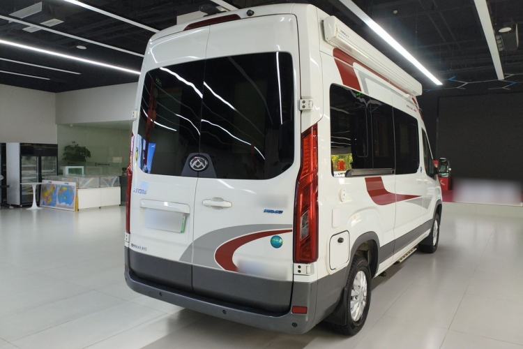 Used SAIC MAXUS V100 RV  Rear Right 45 Deg