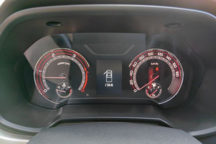Used SAIC MAXUS T60 2017 2.8T Diesel Automatic 4x4 High-Ride Elite Long-Body China V Standard Instrument Cluster