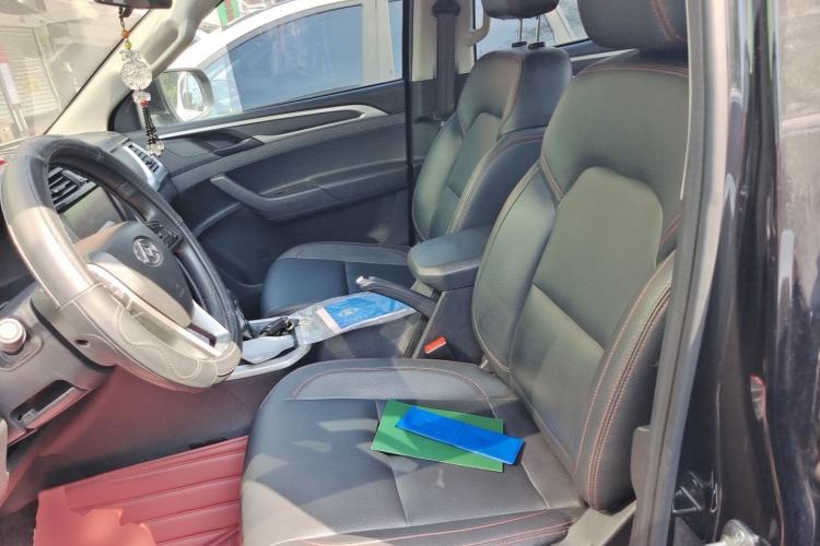 Used SAIC MAXUS T60 2017 2.0T Gasoline Automatic 4x4 High-Ride Elite Standard Cabin Left Front Seat