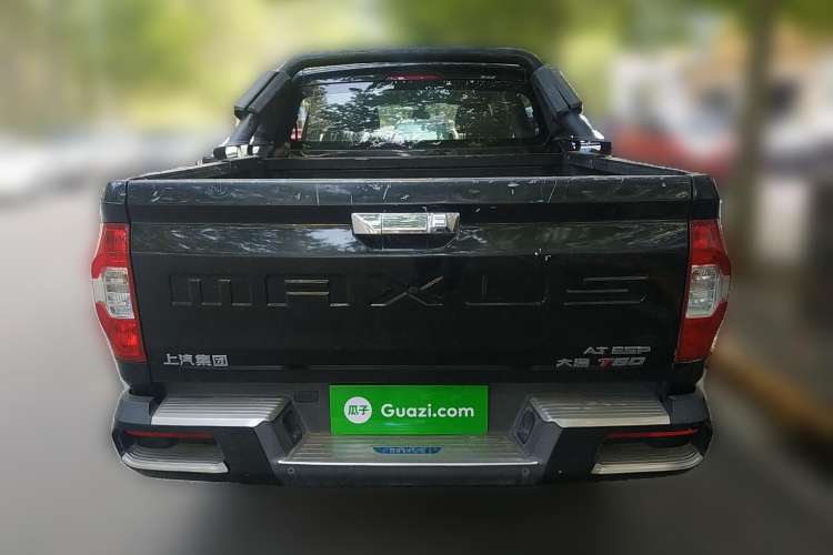 Used SAIC MAXUS T60 2017 2.0T Gasoline Automatic 4x4 High-Profile Luxury Standard Cab Rear