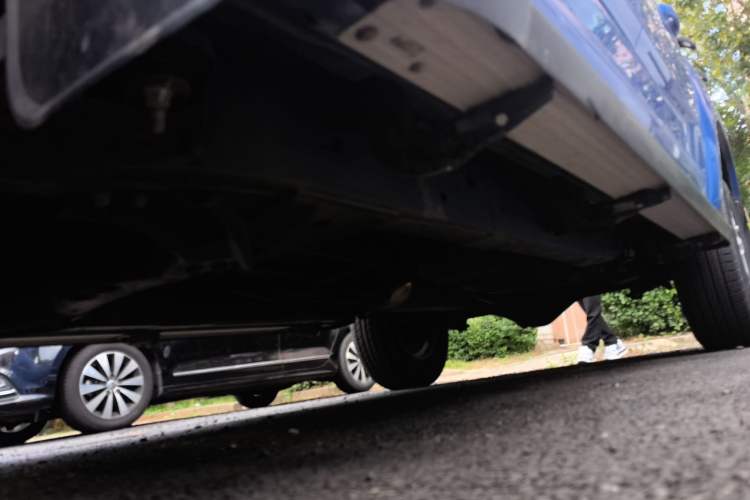 Used SAIC MAXUS T60 2017 2.4L Gasoline Manual Two-Wheel Drive High-Ride Elite Standard Van Chassis Front Left