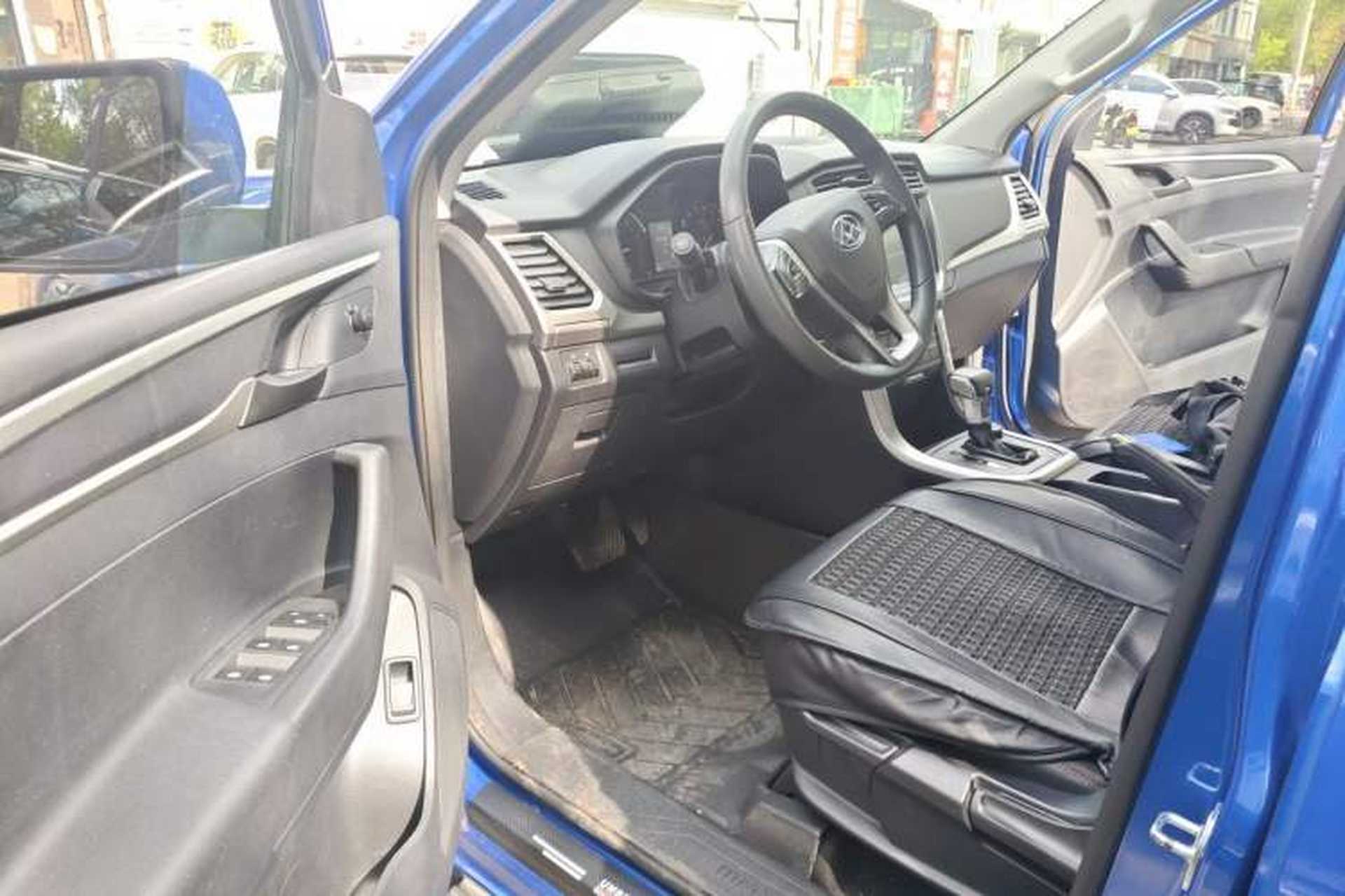 Used SAIC MAXUS T60 2017 2.0T Gasoline Automatic 4x4 High-Ride Elite Standard Cabin Driver Seat