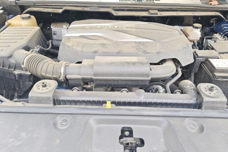 Used SAIC MAXUS T60 2017 2.0T Gasoline Automatic 4x4 High-Ride Elite Standard Cabin Engine Bay