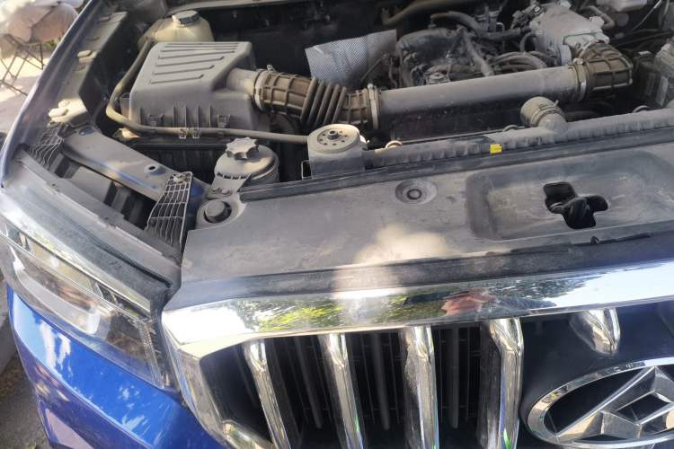 Used SAIC MAXUS T60 2017 2.4L Gasoline Manual 4x4 High-Profile Elite Standard Cabin Engine Bay Right