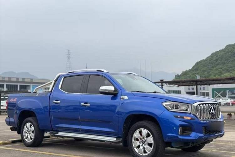 Used SAIC MAXUS T60 2017 2.0T Gasoline Automatic 4x4 High-Ride Flagship Long-Wheelbase Version Exterior 1