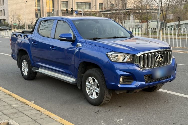 Used SAIC MAXUS T60 2017 2.0T Gasoline Automatic Two-Wheel Drive High-Ride Elite Standard Cabin Exterior 4