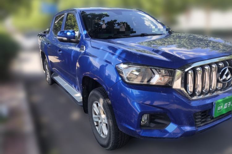Used SAIC MAXUS T60 2017 2.4L Gasoline Manual 4x4 High-Profile Elite Standard Cabin Front Right 45 Deg