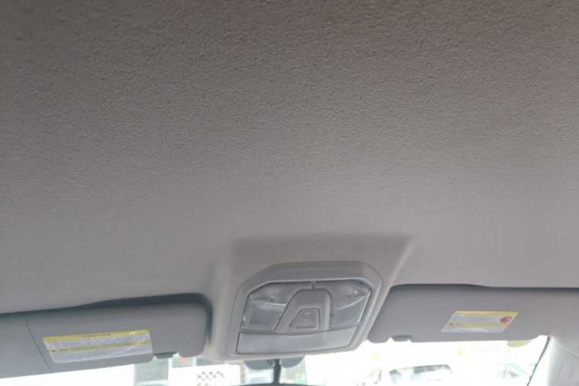 Used SAIC MAXUS T60 2017 2.0T Gasoline Automatic 4x4 High-Ride Elite Standard Cabin Headliner