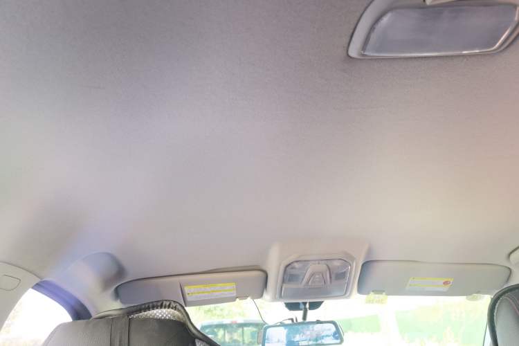 Used SAIC MAXUS T60 2017 2.4L Gasoline Manual 4x4 High-Profile Elite Standard Cabin Headliner