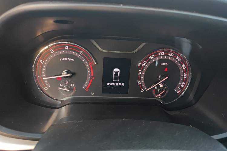 Used SAIC MAXUS T60 2017 2.0T Gasoline Automatic Two-Wheel Drive High-Ride Comfort-Grade Standard Cabin Instrument Cluster