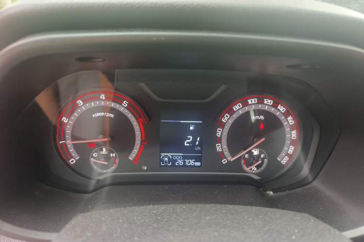 Used SAIC MAXUS T60 2017 2.4L Gasoline Manual Transmission Two-Wheel Drive Low-Profile Comfort Edition Standard Cabin Instrument Cluster