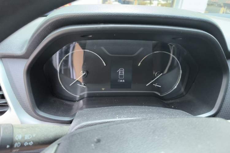 Used SAIC MAXUS T60 2017 2.8T Diesel Manual Two-Wheel Drive High-Ride Comfort Plus Long-Body Emission Standard V Instrument Cluster