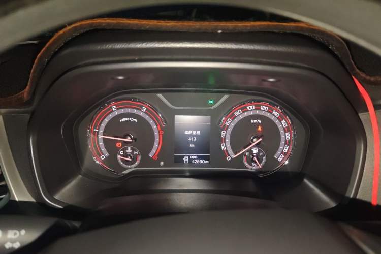 Used SAIC MAXUS T60 2017 2.8T Diesel Manual Two-Wheel Drive High-Ride Elite Long-Body Emission Standard V Instrument Cluster