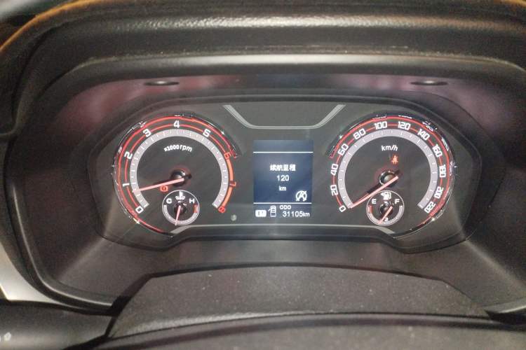 Used SAIC MAXUS T60 2017 2.0T Gasoline Automatic Two-Wheel Drive High-Ride Comfort-Grade Standard Cabin Instrument Cluster