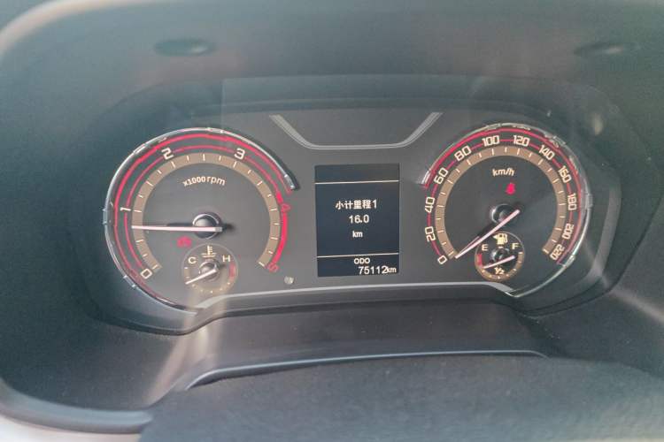 Used SAIC MAXUS T60 2017 2.8T Diesel Manual Two-Wheel Drive High-Ride Elite Long-Body Emission Standard V Instrument Cluster