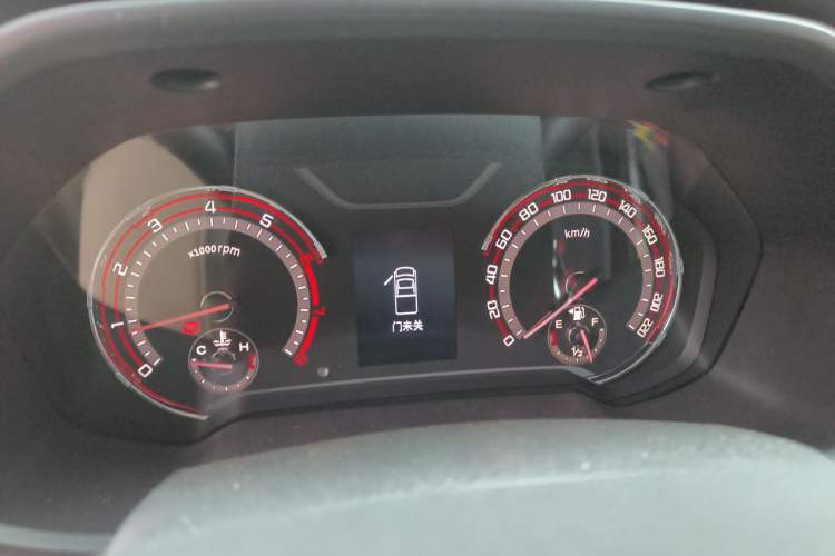 Used SAIC MAXUS T60 2017 2.0T Gasoline Automatic Two-Wheel Drive High-Ride Comfort-Grade Standard Cabin Instrument Cluster
