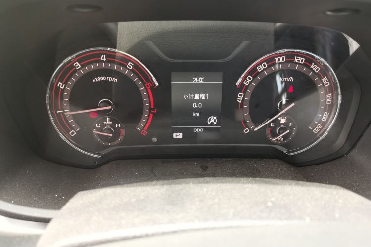 Used SAIC MAXUS T60 2017 2.0T Gasoline Automatic 4x4 High-Ride Elite Standard Cabin Instrument Cluster