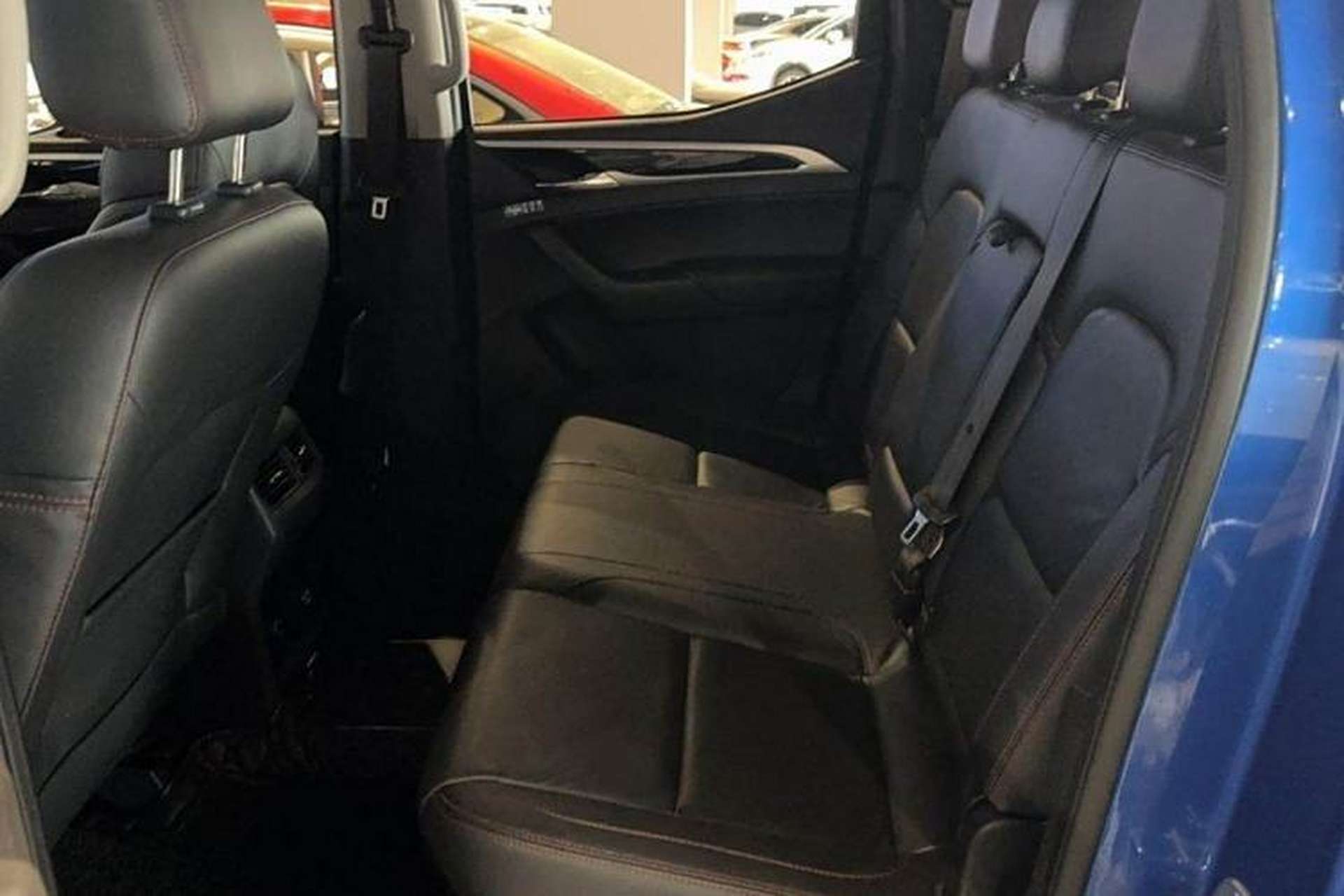 Used SAIC MAXUS T60 2017 2.0T Gasoline Automatic 4x4 High-Ride Flagship Long-Wheelbase Version Interior 7