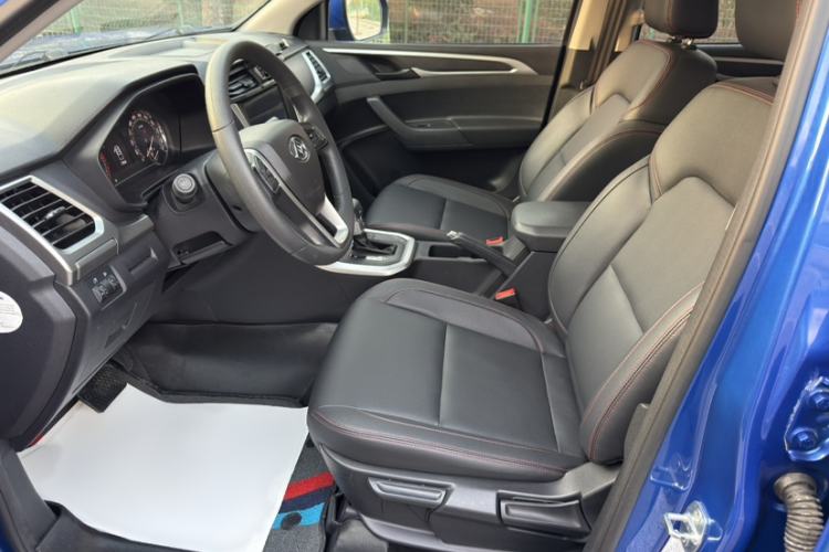 Used SAIC MAXUS T60 2017 2.0T Gasoline Automatic Two-Wheel Drive High-Ride Elite Standard Cabin Left Front Seat