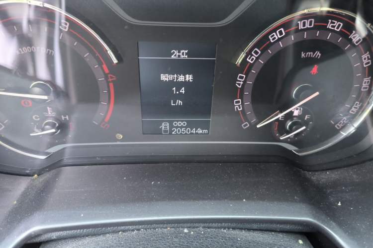 Used SAIC MAXUS T60 2017 2.8T Diesel Manual Two-Wheel Drive High-Ride Comfort Plus Long-Body Emission Standard V Odometer Close Up