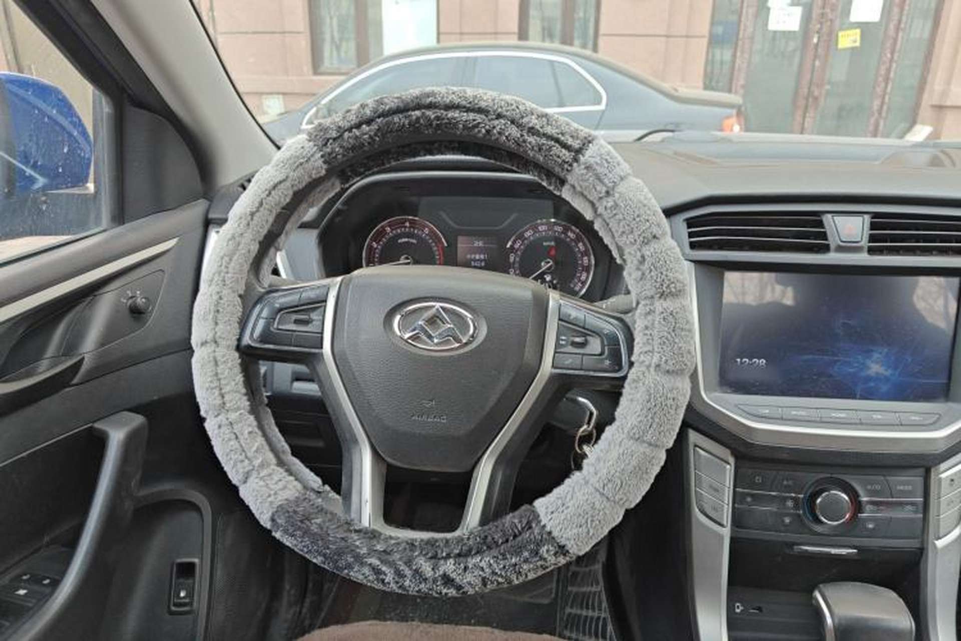 Used SAIC MAXUS T60 2017 2.0T Gasoline Automatic 4x4 High-Ride Elite Standard Cabin Steering Wheel