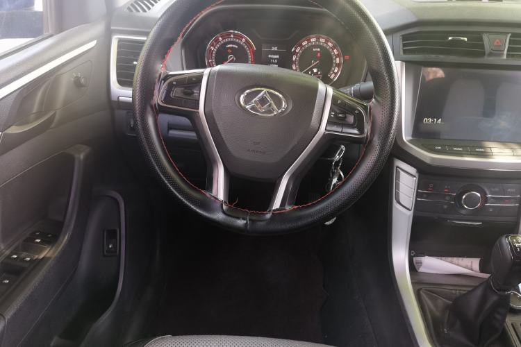 Used SAIC MAXUS T60 2017 2.4L Gasoline Manual 4x4 High-Profile Elite Standard Cabin Steering Wheel