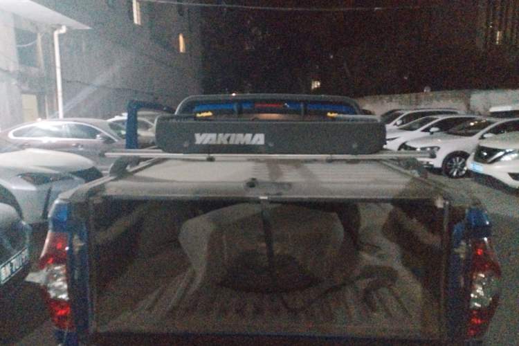 Used SAIC MAXUS T60 2017 2.0T Gasoline Automatic Two-Wheel Drive High-Ride Comfort-Grade Standard Cabin Trunk