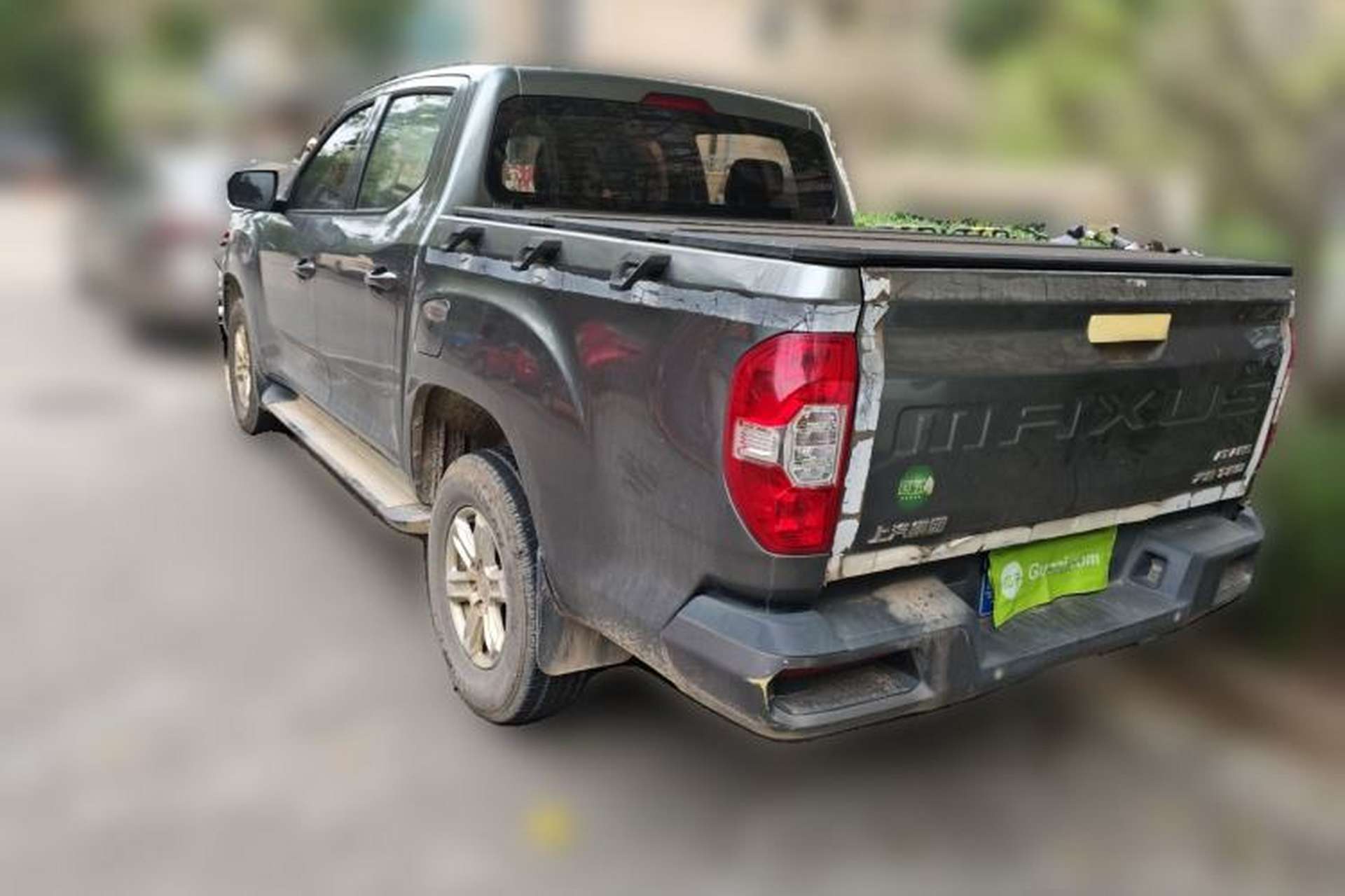 Used SAIC MAXUS T60 2017 2.8T Diesel Automatic Two-Wheel Drive High Ground Clearance Comfort Edition Standard Cabin China V Emission Standard Rear Left 45 Deg