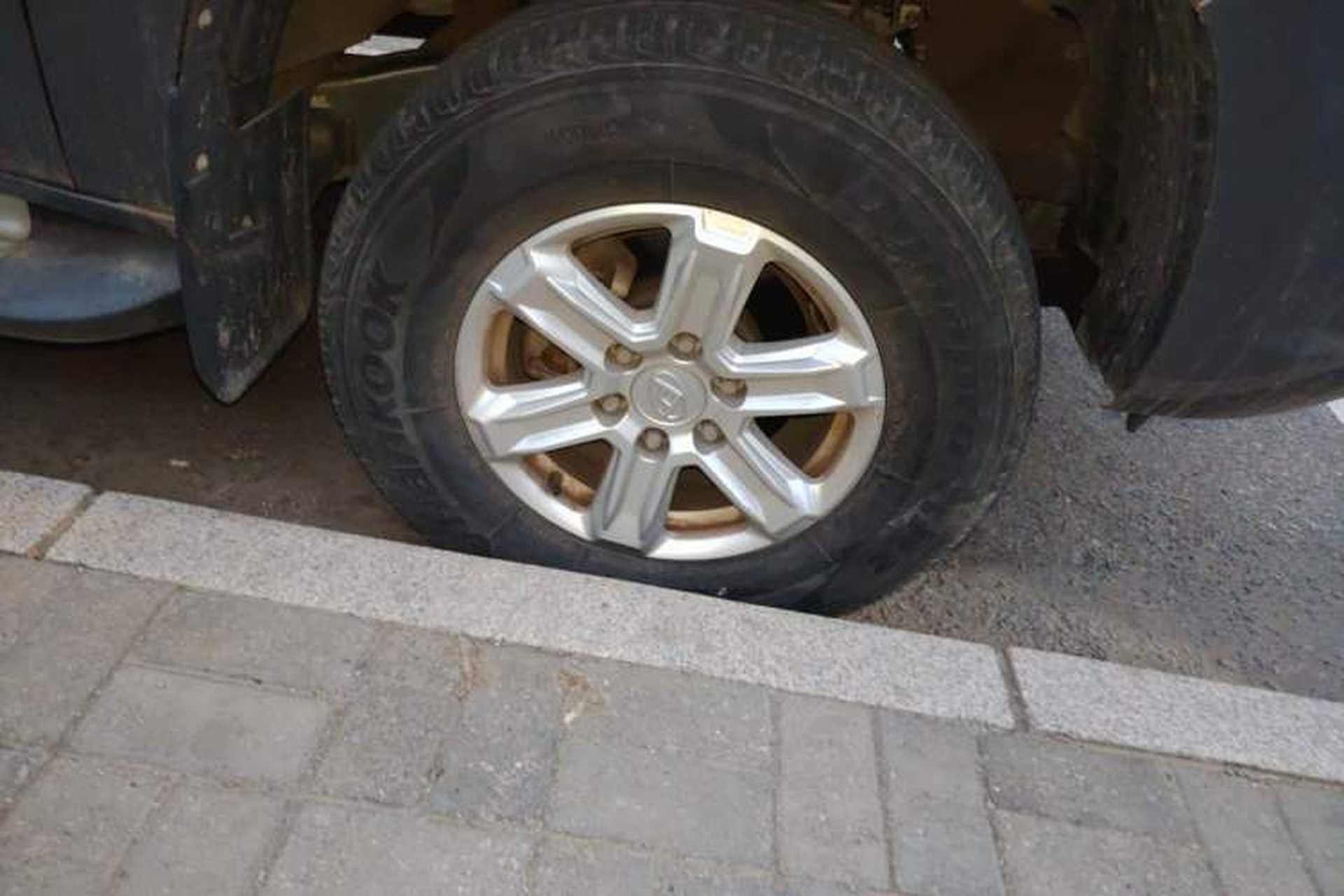 Used SAIC MAXUS T60 2017 2.4L Gasoline Manual Two-Wheel Drive High-Ride Elite Standard Van Right Front Wheel Hub