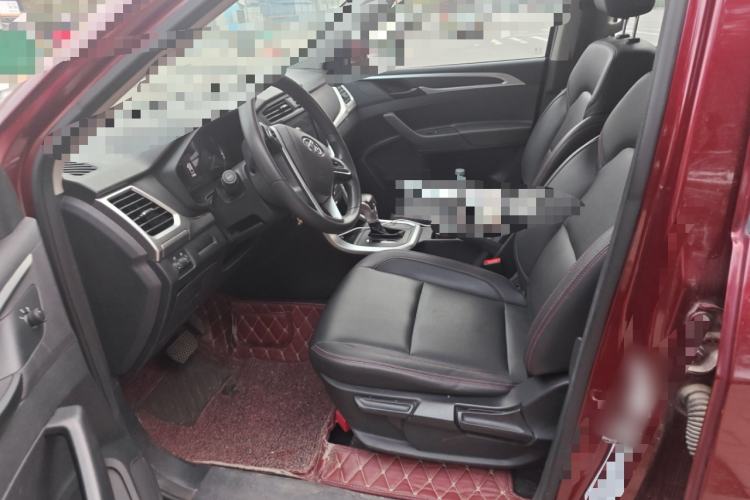 Used SAIC MAXUS T60 2017 2.0T Gasoline Automatic Two-Wheel Drive High-Ride Elite Standard Cabin Driver Seat